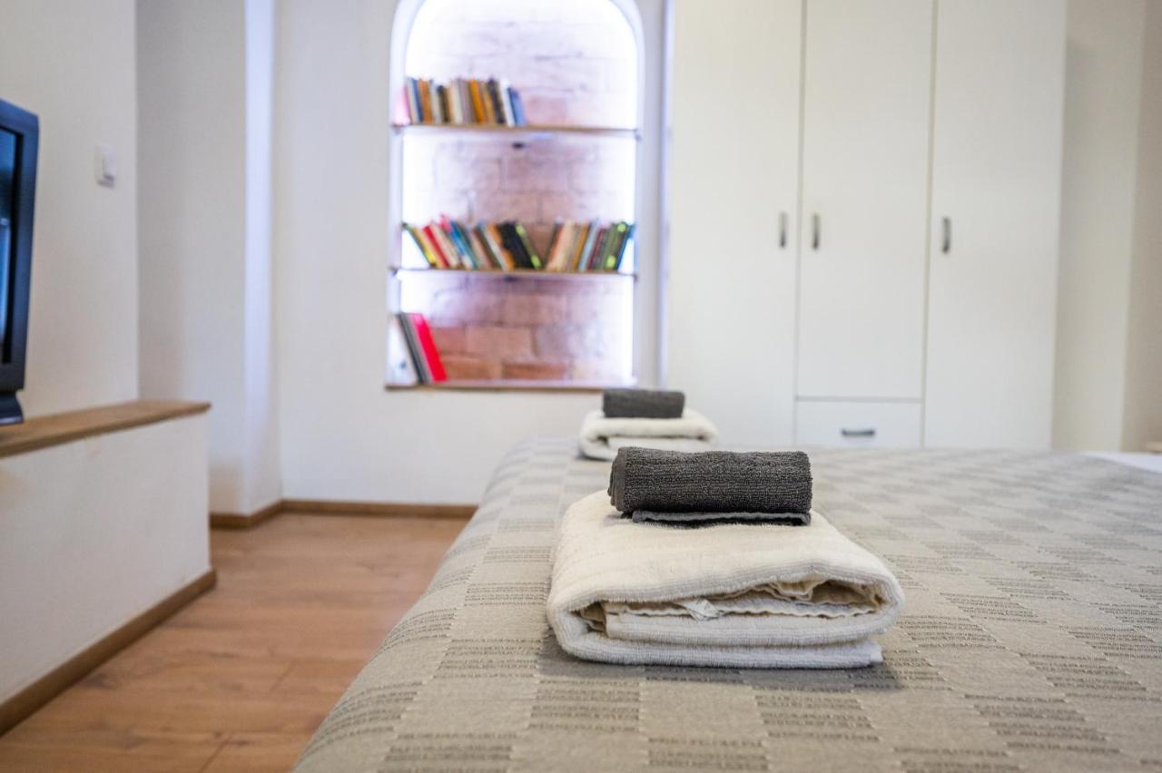 Spacious And Bright 2Bdr Apartment In The Old Town Сараєво Екстер'єр фото