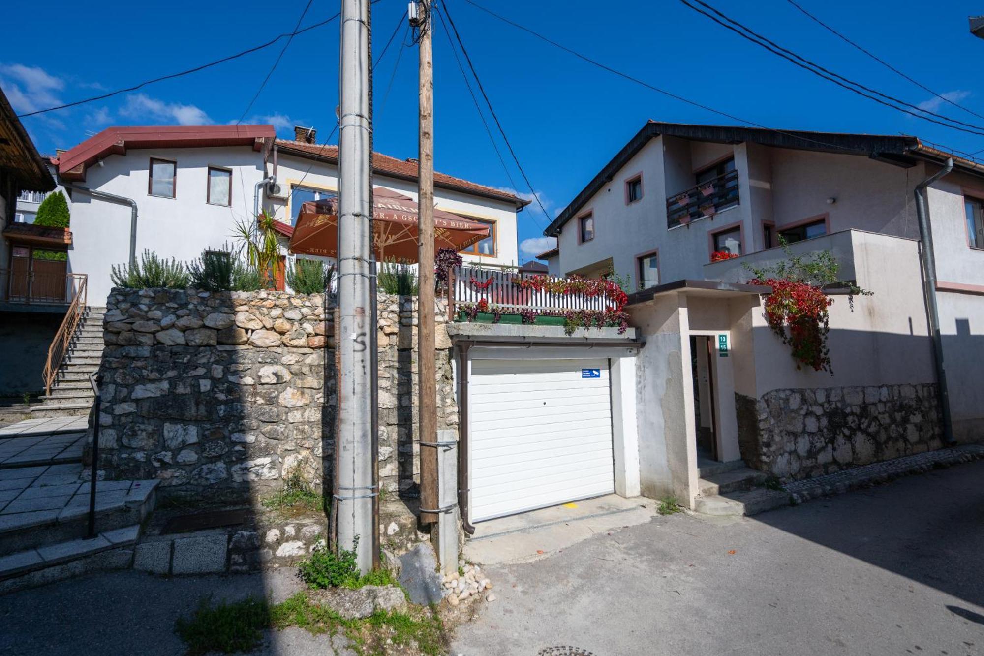 Spacious And Bright 2Bdr Apartment In The Old Town Сараєво Екстер'єр фото